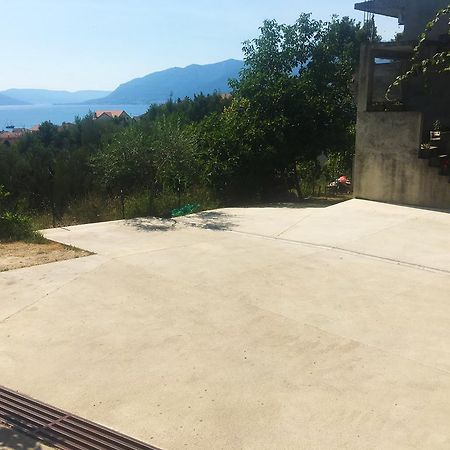 Milmaris Apartments Tivat Eksteriør billede