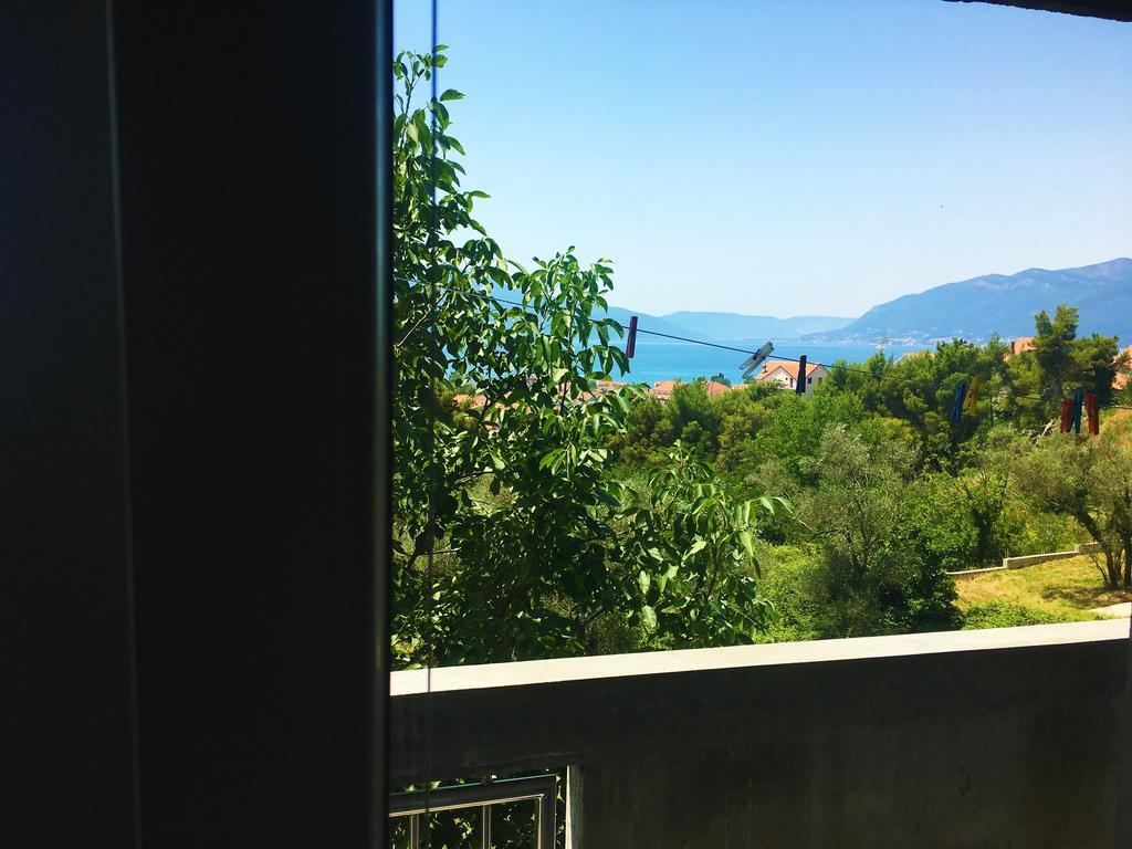 Milmaris Apartments Tivat Eksteriør billede