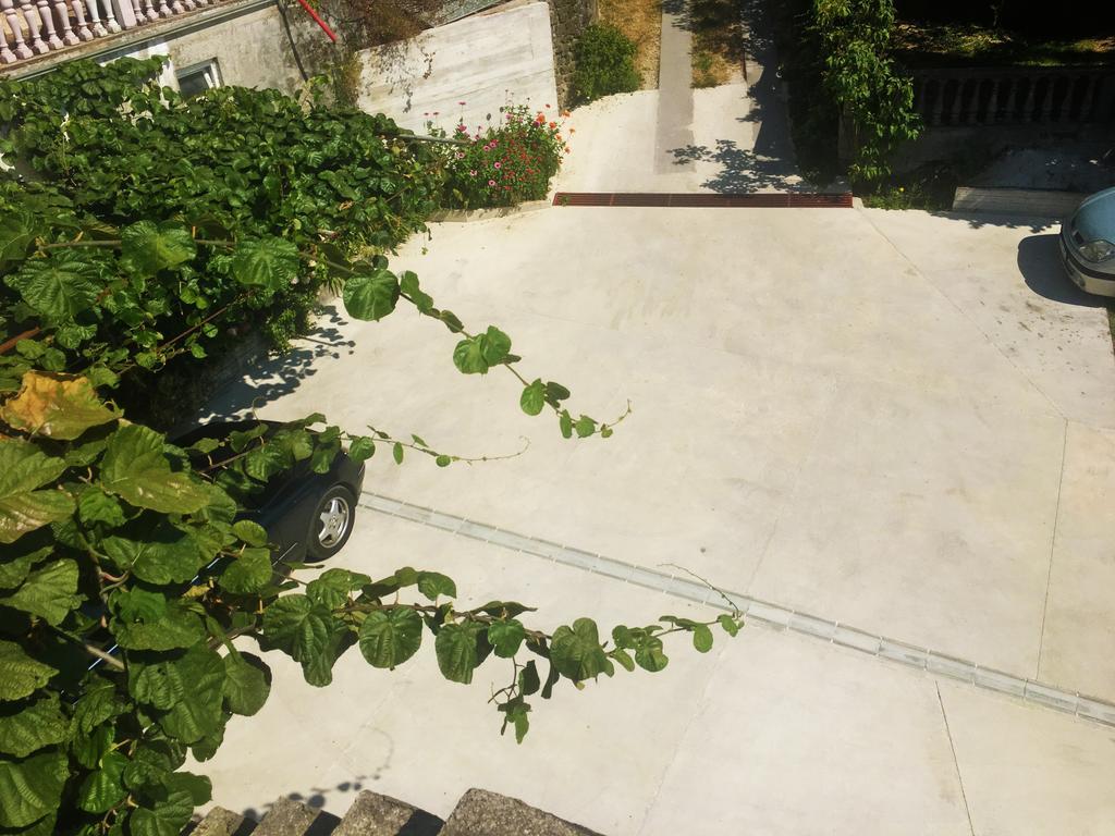 Milmaris Apartments Tivat Eksteriør billede