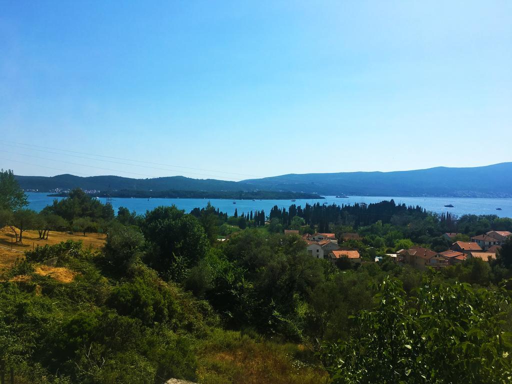 Milmaris Apartments Tivat Eksteriør billede